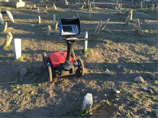 Kırklareli Tarihi Mezarlık arkeometri Yer Radarı GPR saha çalışması
