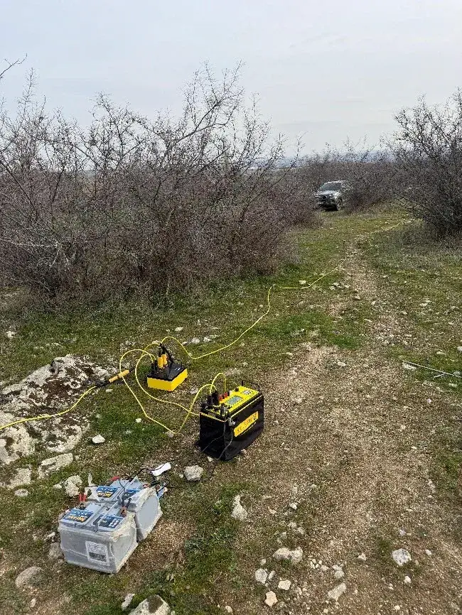 Yündalan sahasında ERT ölçü hattı ve ekipman